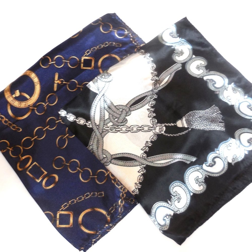 Lot of 2 vintage scarves Small square neckerchief Retro Fashion
